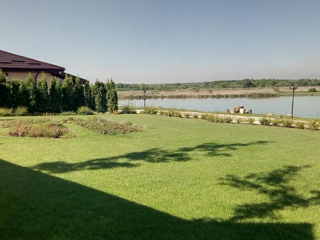 Hanul Cocosul Vitanesti Buitenkant foto